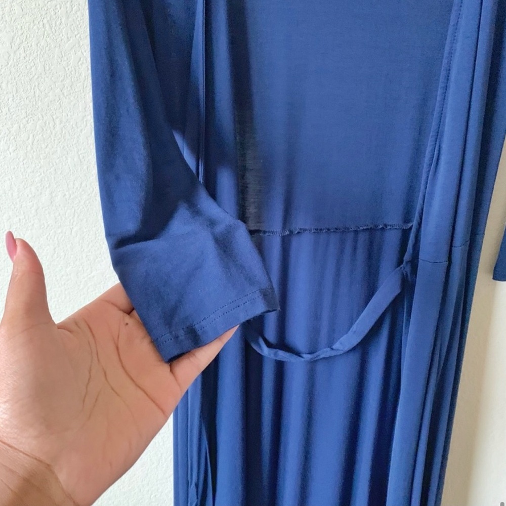 Lulu’s Navy Blue Wrap Maxi Dress Size S - Picture 10 of 12